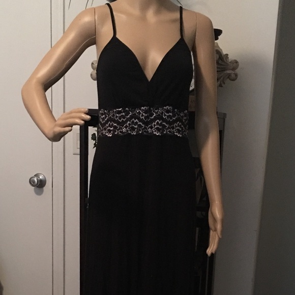 George Dresses & Skirts - 👗❤️Soft black & white maxi dress